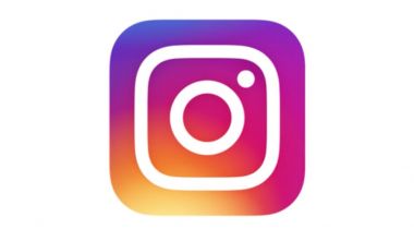 like 50 foto kamu di instagram + 2 komentar 