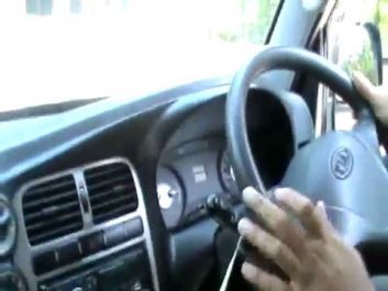 mengajarimu teori cara mengemudi mobil melalui whatsapp
