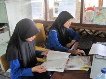 mengetikan apapun yang ingin kamu ketik
