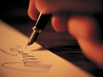 menuliskan 10 article di blog anda