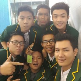 melakukan apapun sesuai kemampuan  saya sebagai mahasiswa